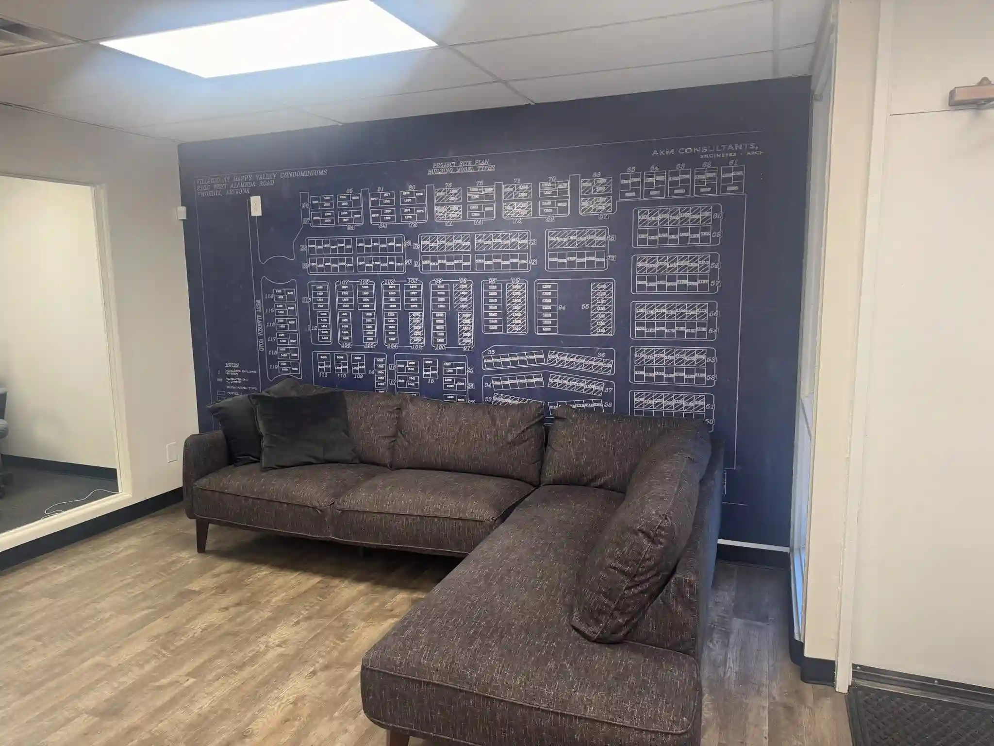 Handy Wallpaper Installation St. Paul